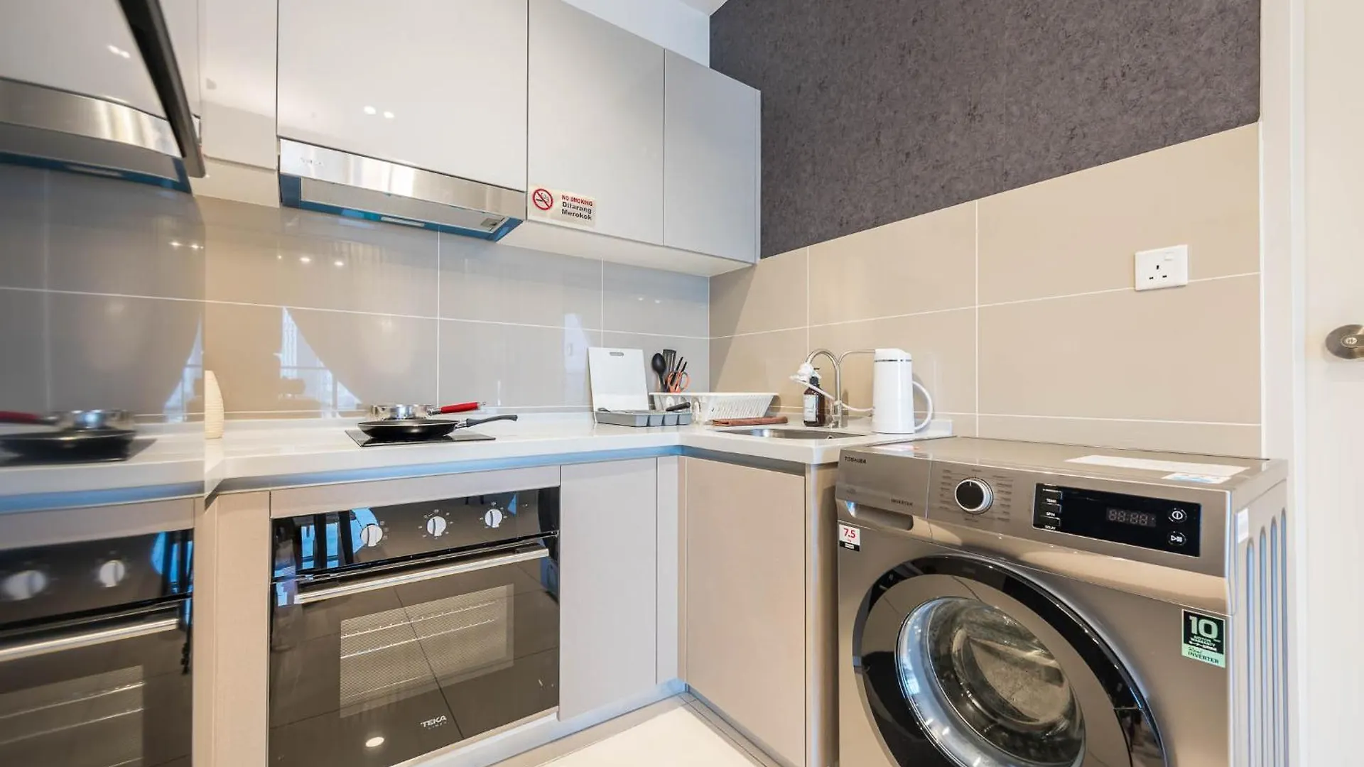 Tallest Concept 2 Theme Suite Klcc Kuala Lumpur Apartman